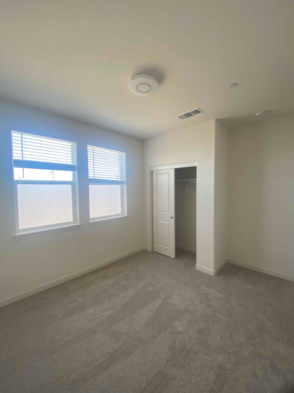 Building Photo - 3130 Paxton St