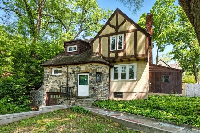 Building Photo - 1 Kennedy Pl