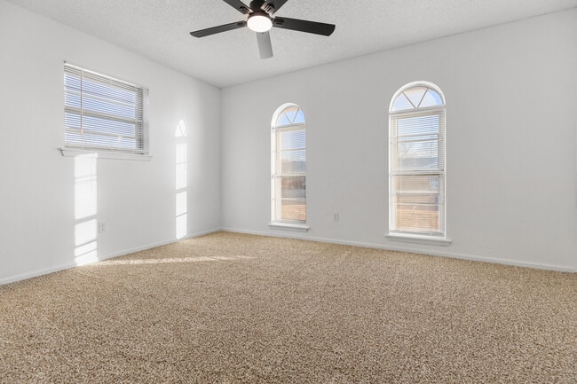 Building Photo - 753 NW 1st St