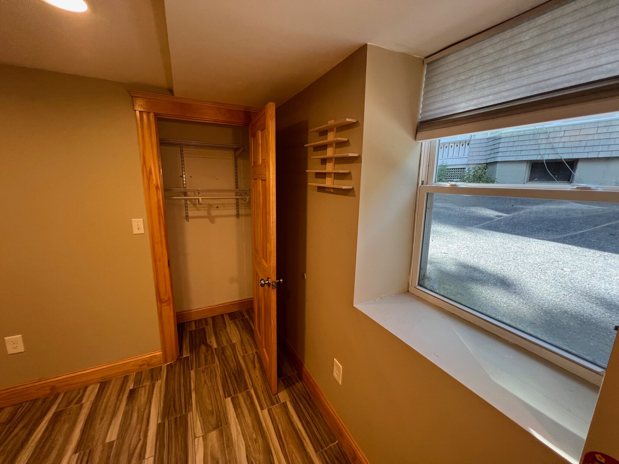 Building Photo - 152 Winchester St