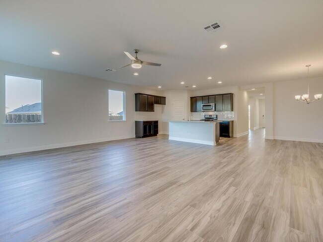 Building Photo - 16812 Marcello Dr