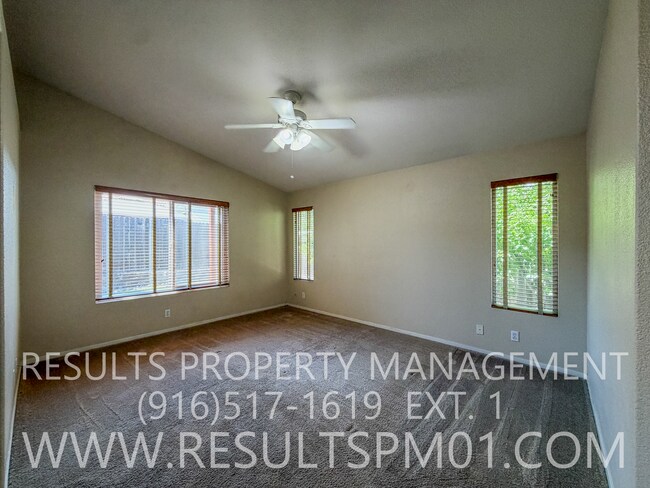 Building Photo - 208 Stavros Ct