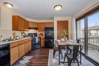 Building Photo - 3428 Wallace Ct SW