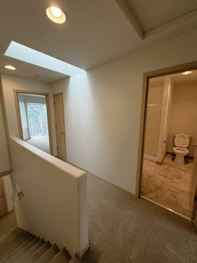 Building Photo - 4466 NE Nicholson Loop