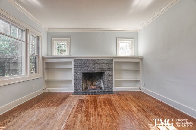 Building Photo - Updated 1928 Tutor w/ Original Touches and Large Fully Fenced Back Yard