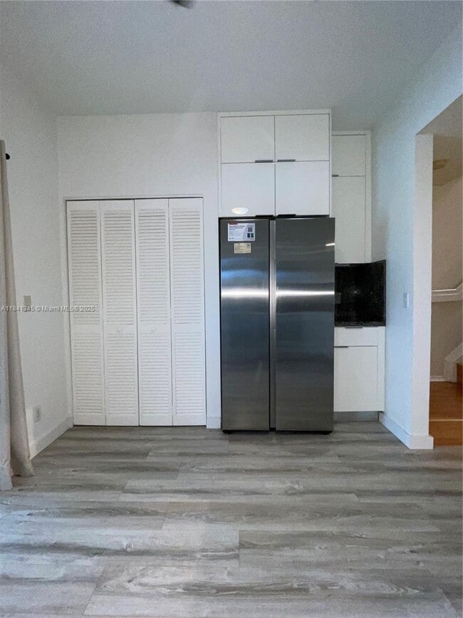 Building Photo - 207 Mallory Ct