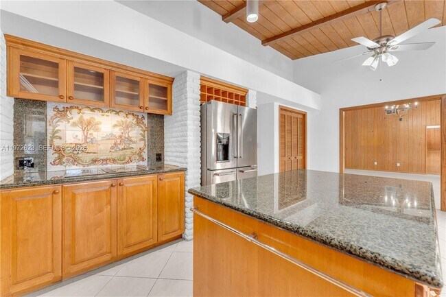 Building Photo - 15305 SW 74th Ct