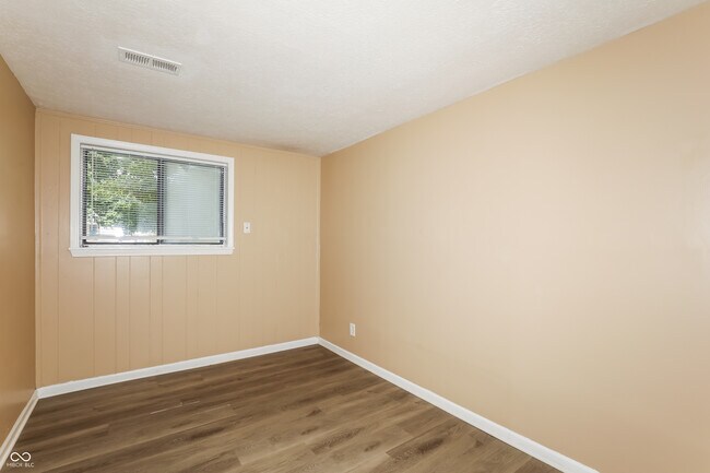 Building Photo - 5804 Coppock Ln