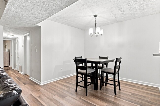 Building Photo - 6425 Pinebark Way