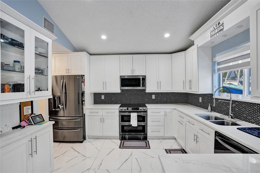 Primary Photo - 8200 NW 52nd Ct