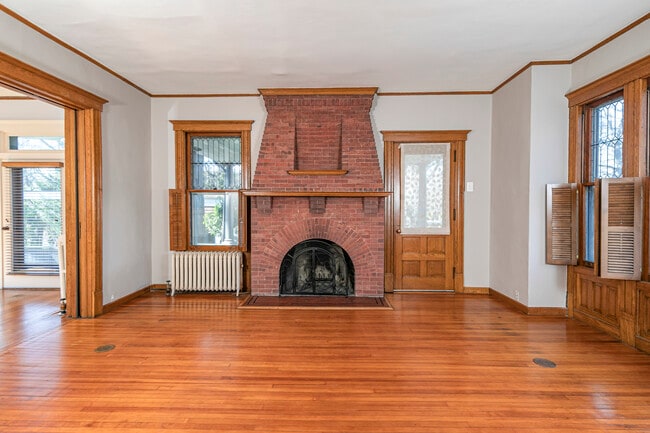 Building Photo - 54 Hodge Rd