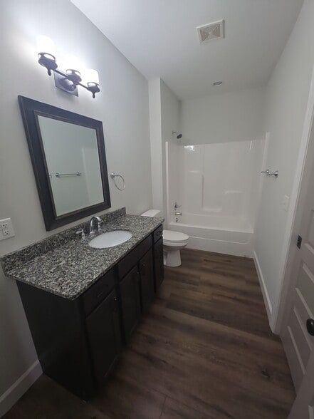 Building Photo - 242 Cypress Rdg