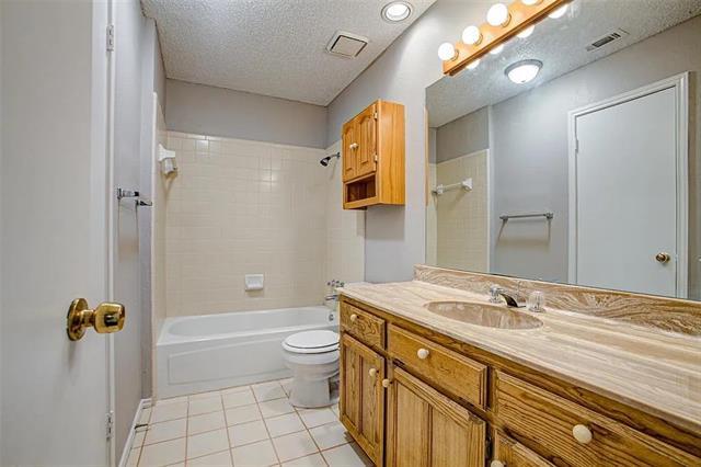 Building Photo - 2203 Overview Ln