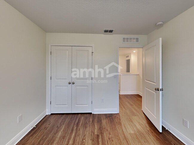 Building Photo - 20379 Calla Lily Dr