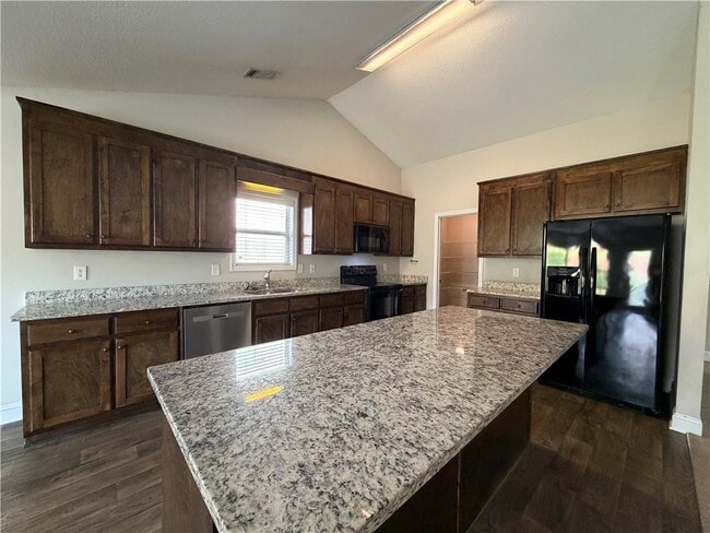 Building Photo - 624 River Mist Cir