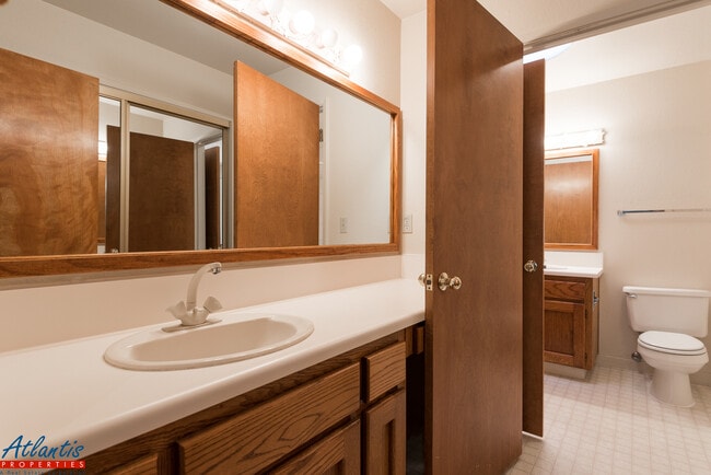 Building Photo - Beautiful Scotts Valley Townhouse | Great ...