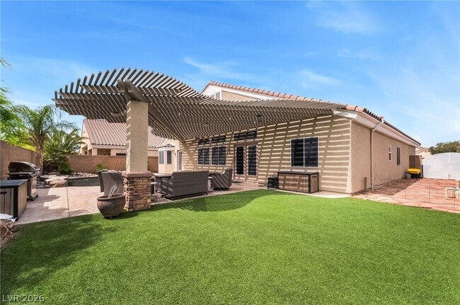 Building Photo - 5581 Exotic Rosette Ave