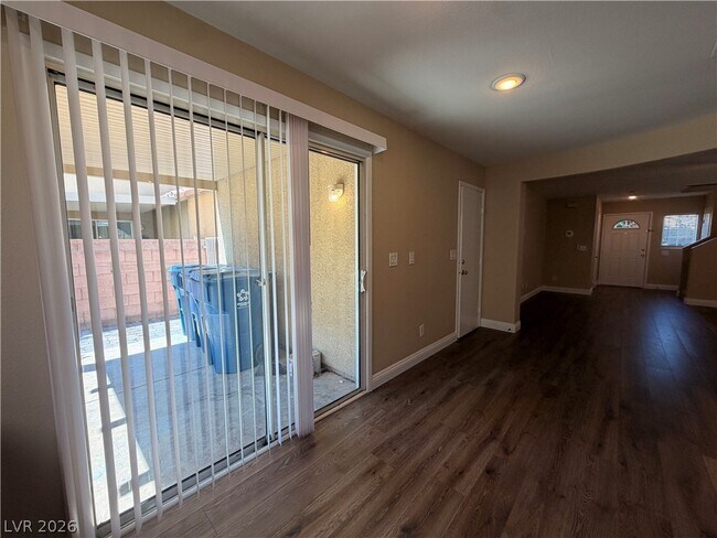 Building Photo - 8324 W Sapphire St
