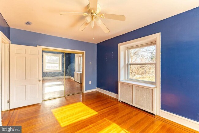 Building Photo - 2216 Georges Ln
