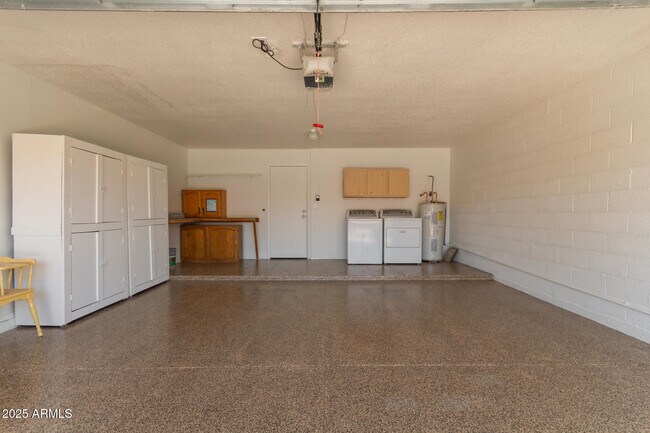 Building Photo - 9128 E Evans Dr