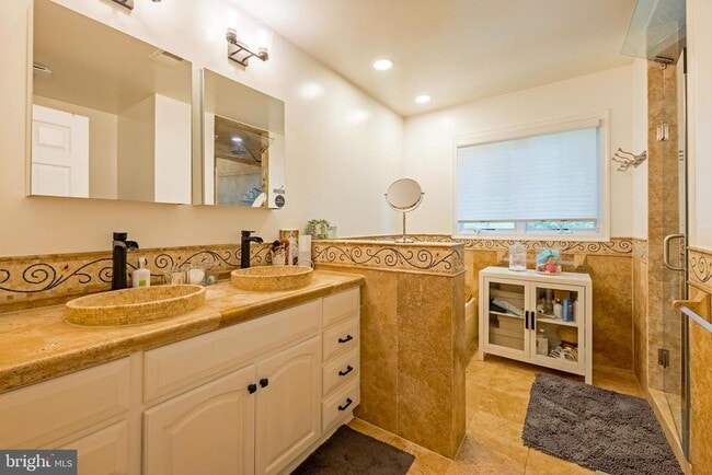 Building Photo - 4625 Willet Dr