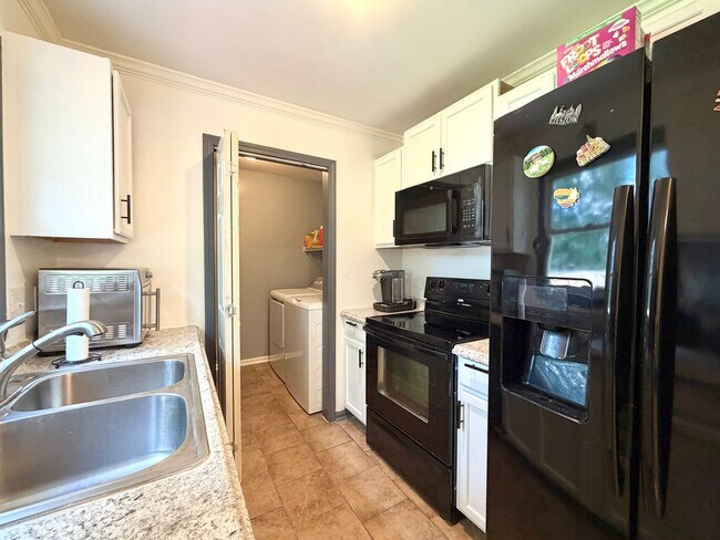 Building Photo - 783 Princeton Cir
