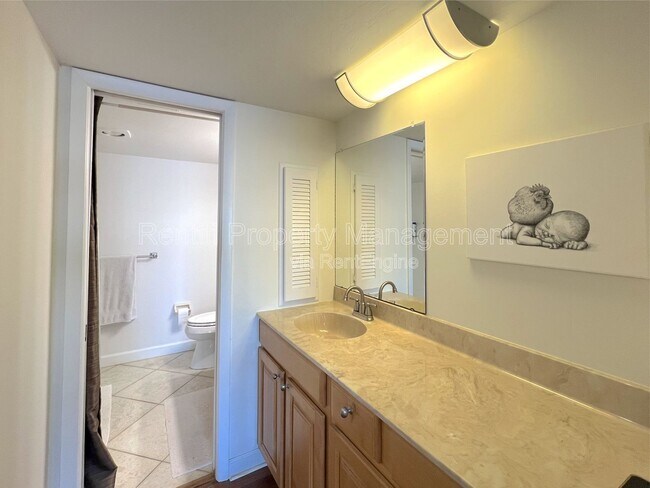 Building Photo - 2711 First Street