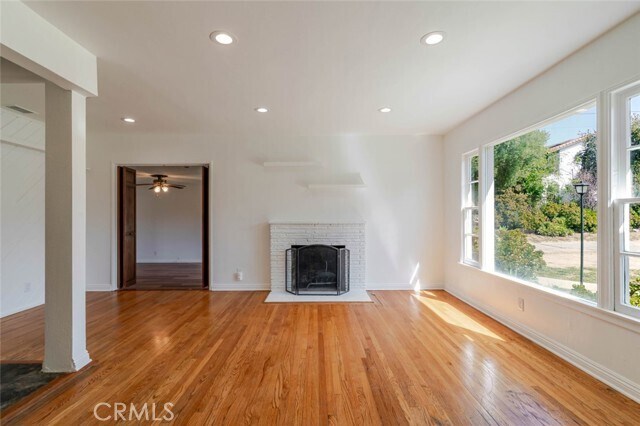 Building Photo - 13057 Gladstone Ave