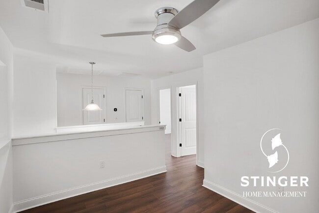 Building Photo - 362 Dante Cir