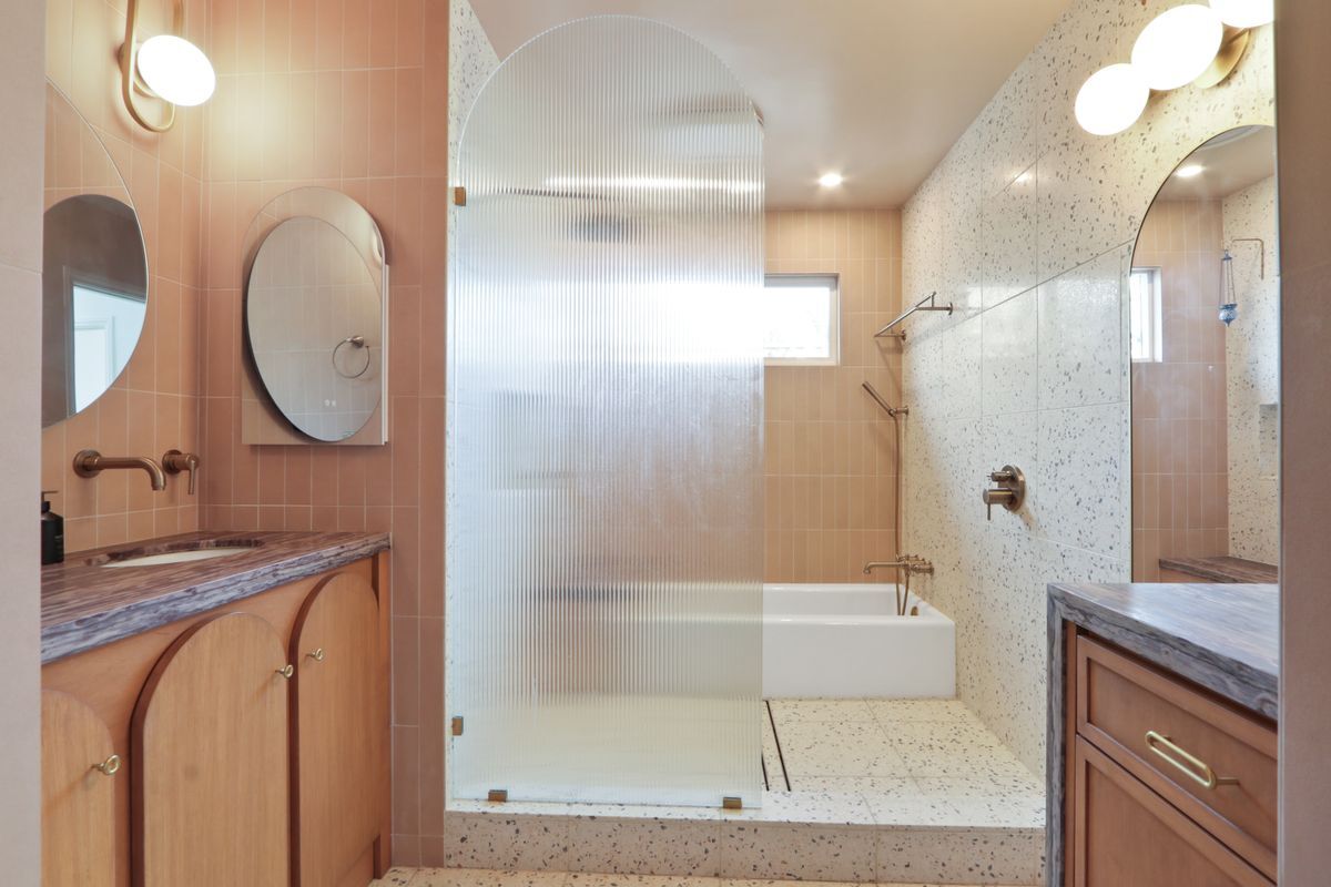 Building Photo - 4232 Walnut