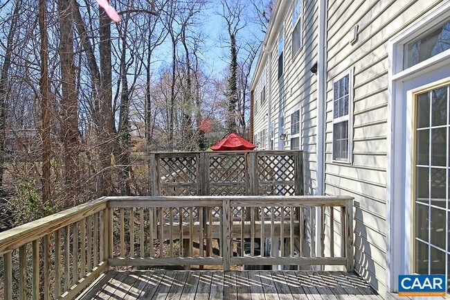 Building Photo - 1039 Carrington Pl