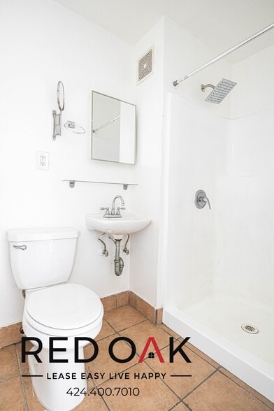 Building Photo - 744 Beacon Ave