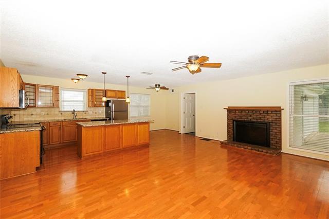Building Photo - 816 Sherwood Dr