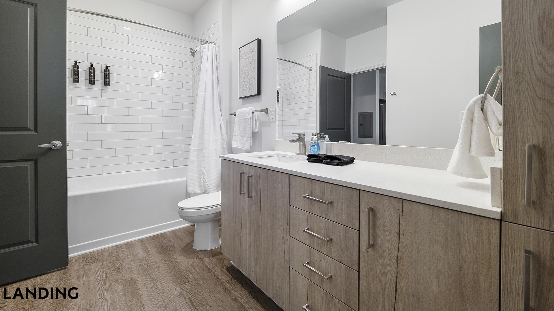 Building Photo - 2800 Milan Ct