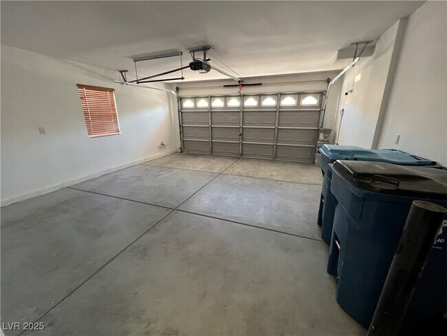 Building Photo - 7625 Good Fortune Ct