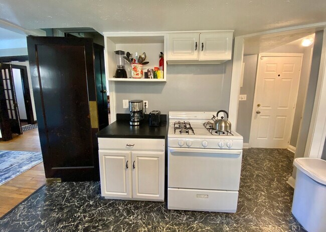 Building Photo - 988 Nela View Rd