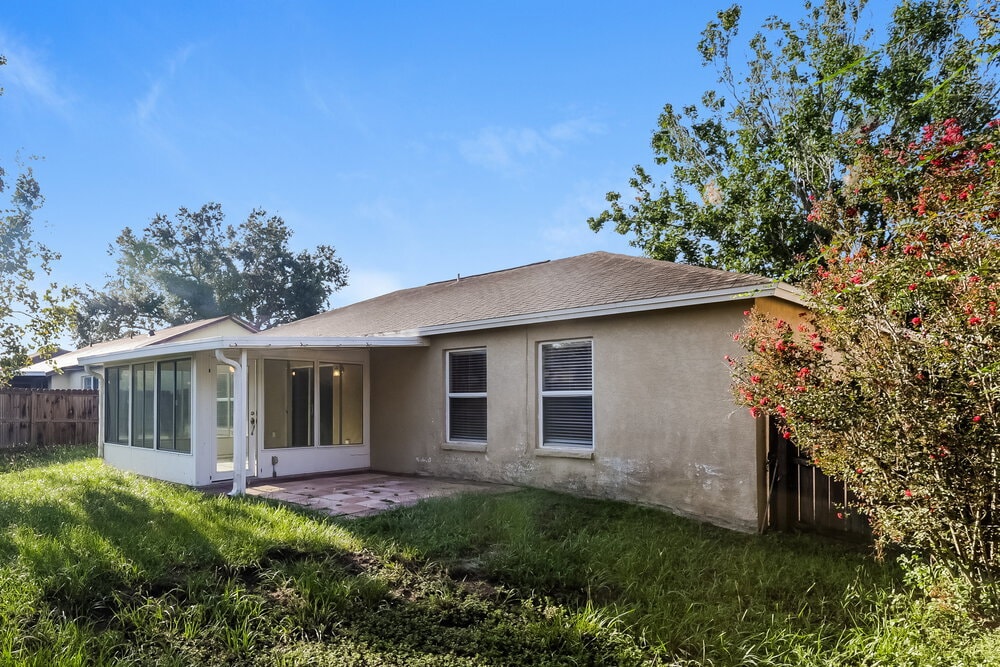 Building Photo - 656 Lakemont Dr