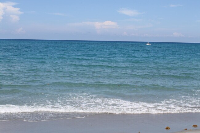 Building Photo - 1209 Ocean Dunes Cir