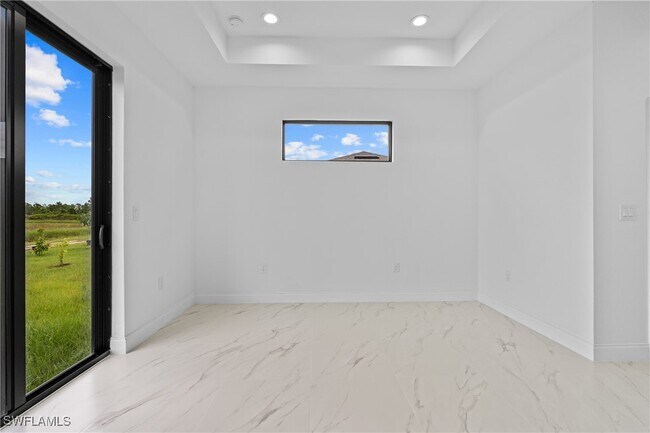 Building Photo - 933 Gleason St