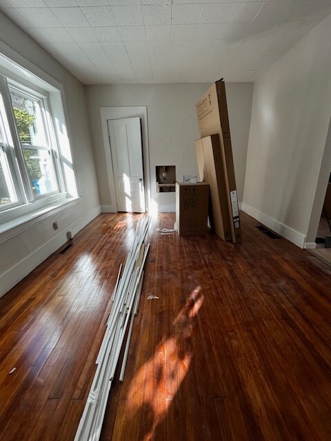 Building Photo - 26 Forester St