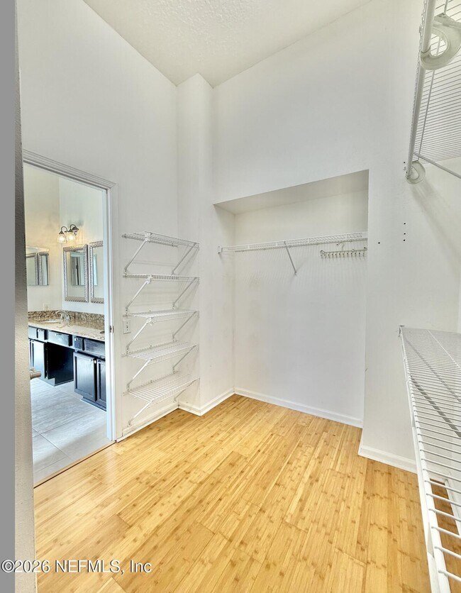 Building Photo - 12962 Brians Creek Dr