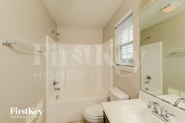 Building Photo - 5507 Misty Hill Cir