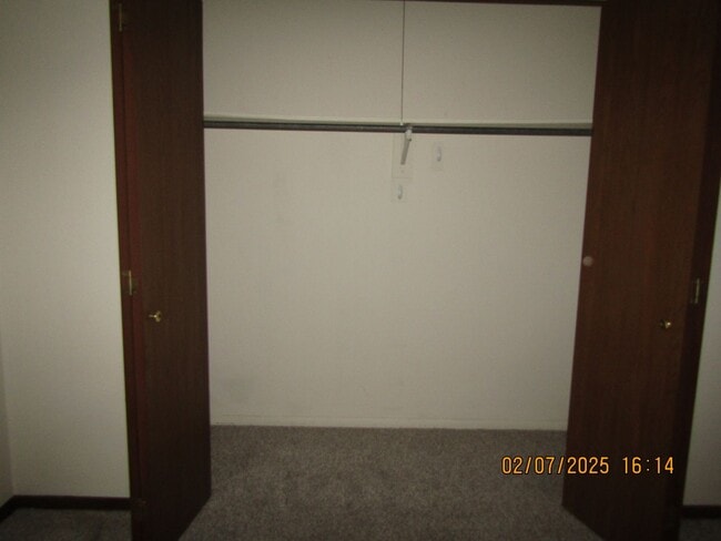 Building Photo - Great Condo located on the Westside of Law...