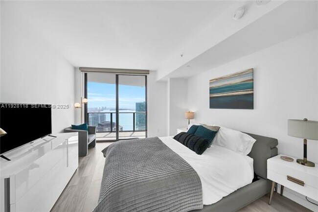 Building Photo - 1300 S Miami Ave