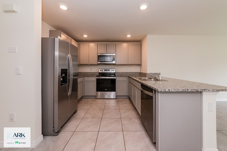 Building Photo - 2933 Great Abaco Way