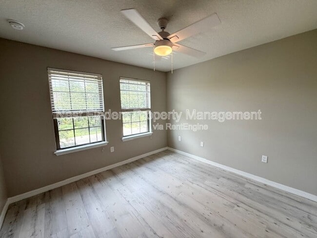 Building Photo - 7028 Beauhaven Ct