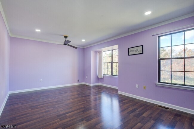 Building Photo - 75 Pear Tree Ln