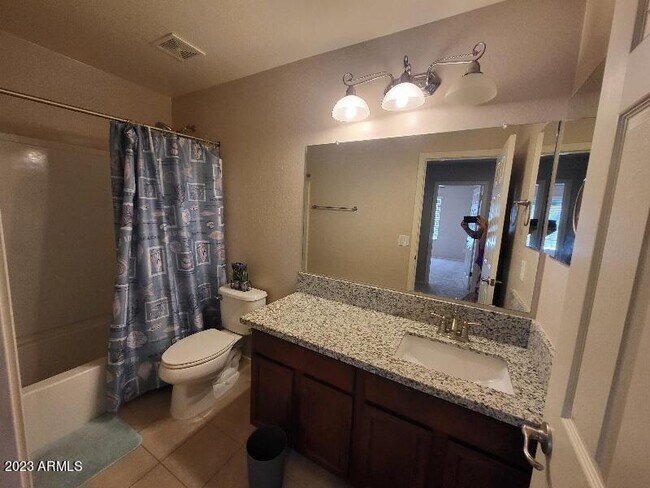 Building Photo - 7255 N 89th Dr