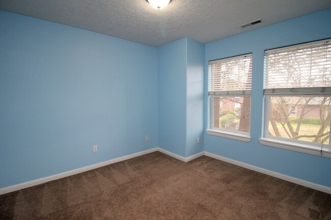 Building Photo - 7123 SE Brooklyn St