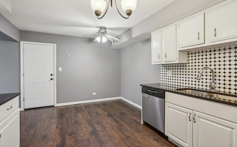 Dining Area - 1945 Hancock Dr